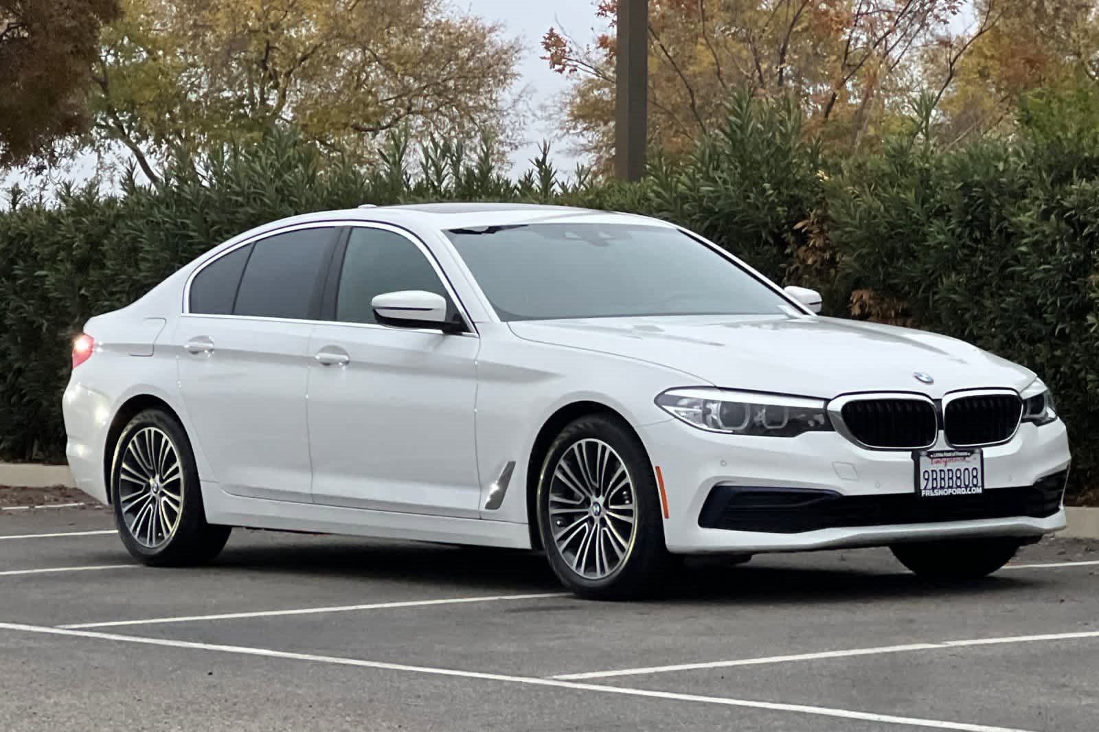 Used 2019 BMW 530i w/ Convenience Package image 9