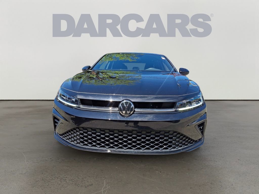 Used 2025 Volkswagen Jetta Sport FWD image 2