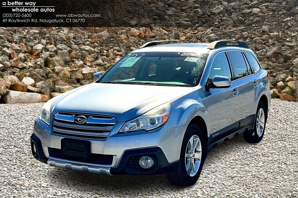 Used 2013 Subaru Outback 2.5i Limited w/ Moonroof Pkg