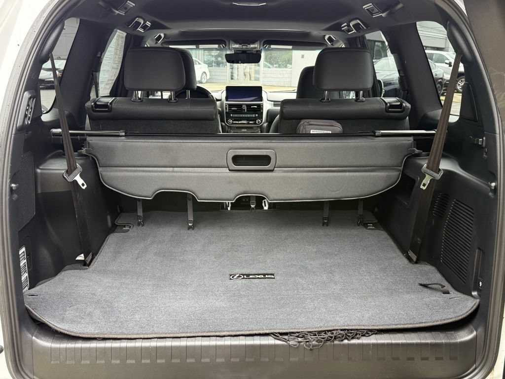 Used 2022 Lexus GX 460 Premium w/ Accessory Package AWD/4WD image 17