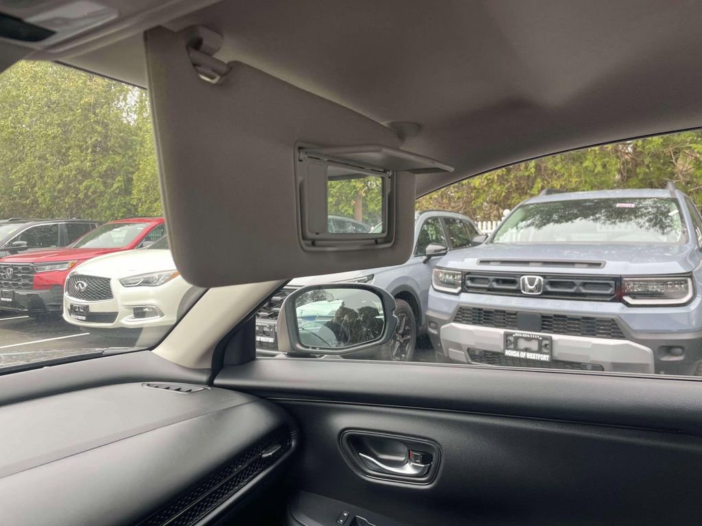 Certified 2023 Honda HR-V LX image 32