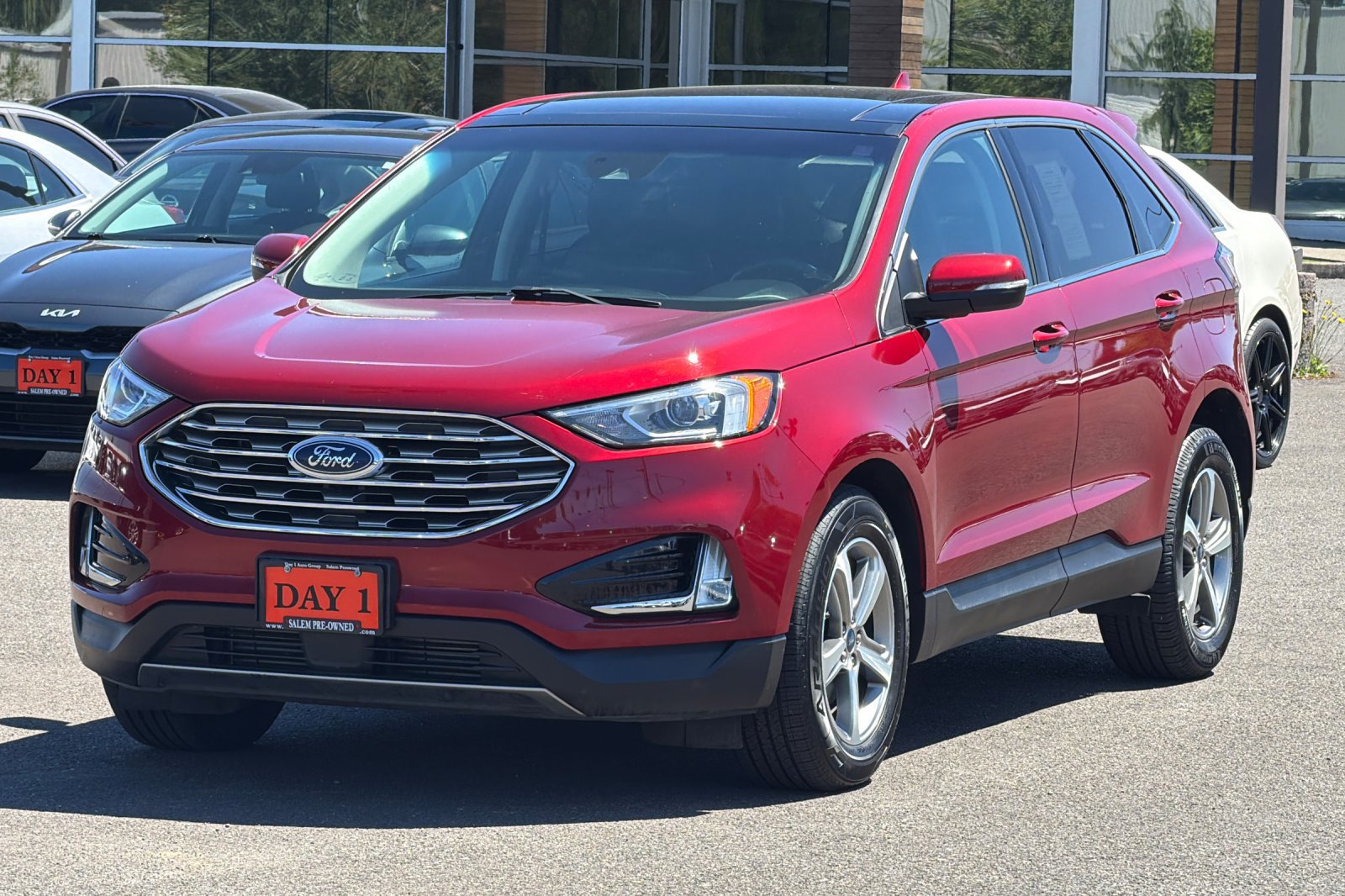 Used 2019 Ford Edge SEL w/ Equipment Group 201A FWD image 9
