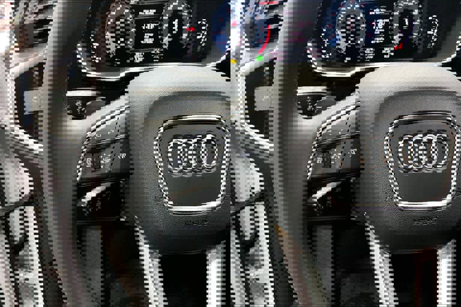 Certified 2025 Audi Q3 2.0T Premium w/ Convenience Package image 21