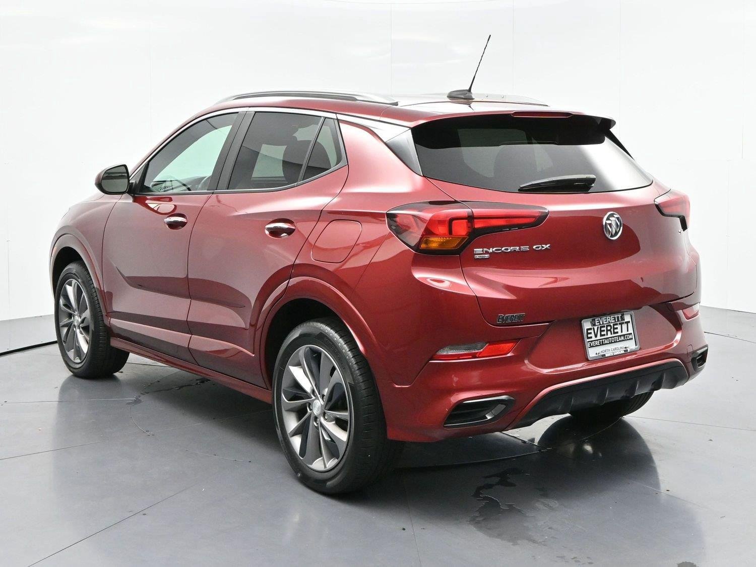 Used 2022 Buick Encore GX Select w/ Sport Touring Package AWD/4WD image 5
