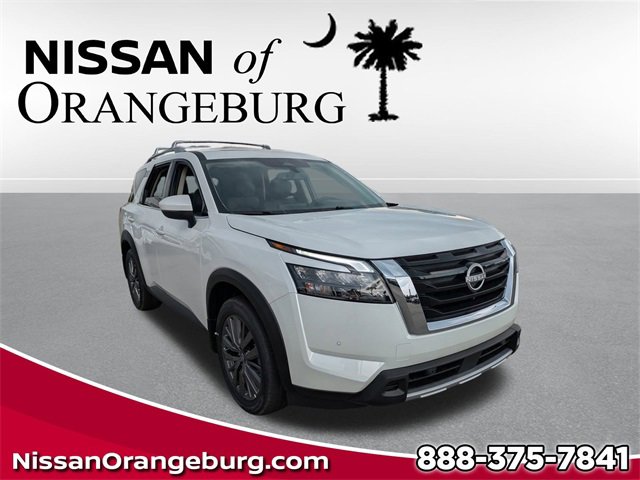 New 2025 Nissan Pathfinder SL w/ SL Premium Package