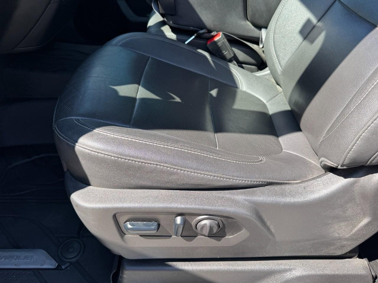 Used 2023 Chevrolet Silverado 2500 LTZ w/ Gooseneck/5TH Wheel Package image 14