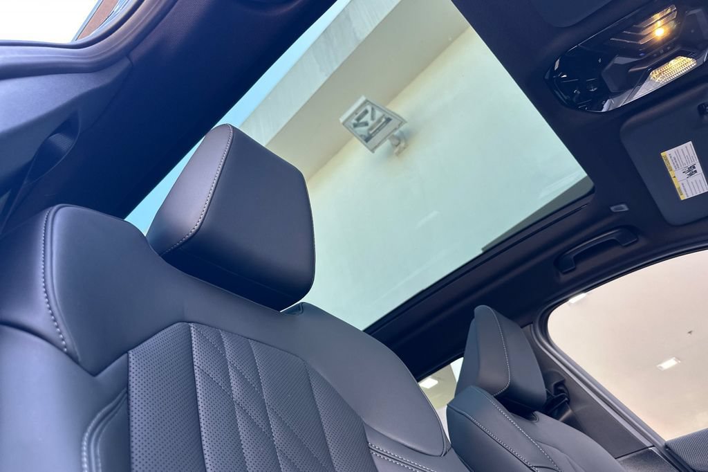 New 2026 BMW X3 M50 w/ Premium Package AWD/4WD image 18