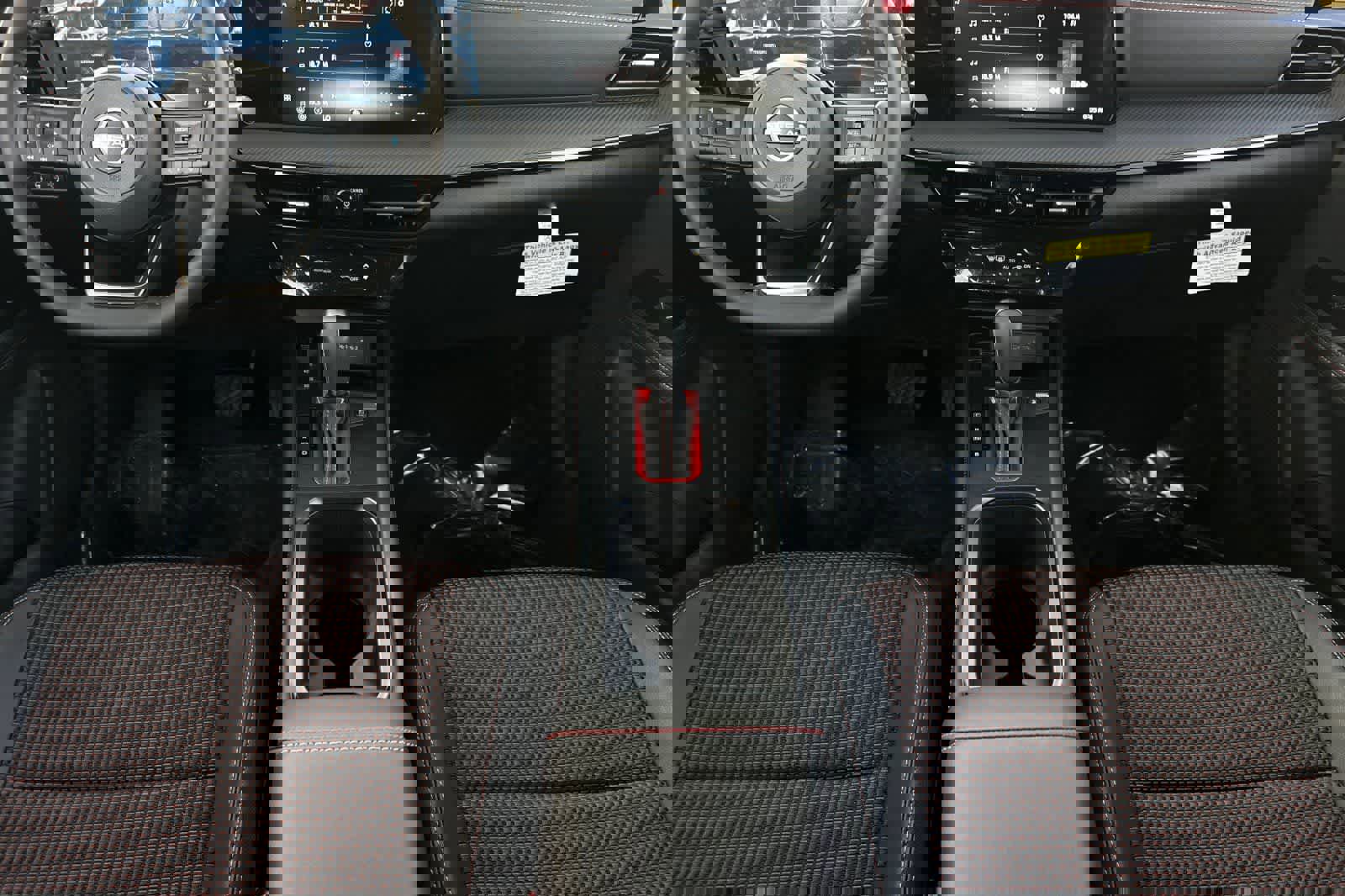 New 2026 Nissan Kicks SR image 3