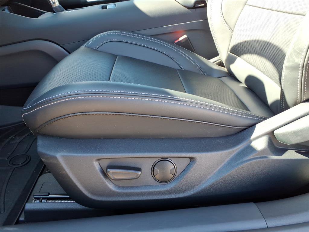Used 2025 Ford Mustang GT Premium image 16
