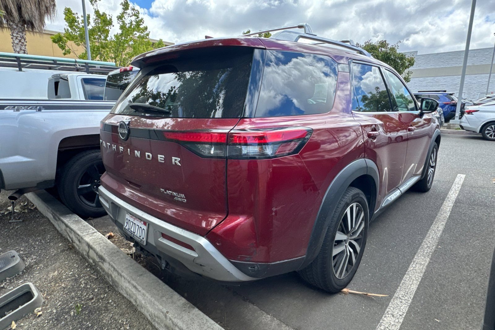 Certified 2023 Nissan Pathfinder Platinum AWD/4WD image 5