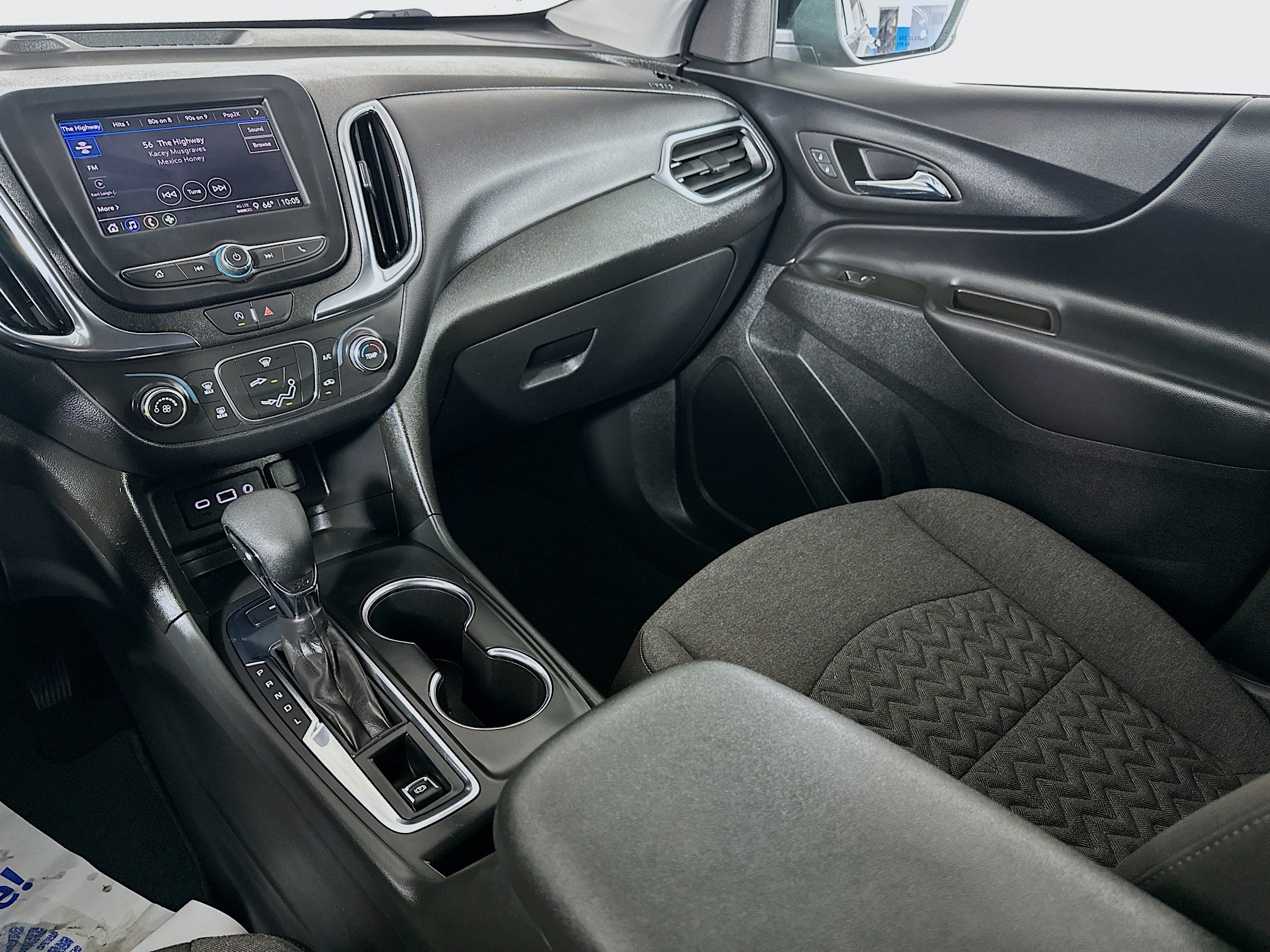 Used 2023 Chevrolet Equinox LT AWD/4WD image 21