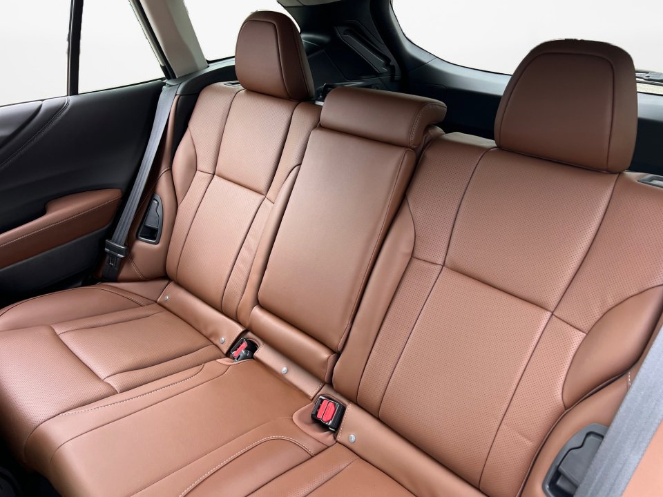 Used 2025 Subaru Outback Touring XT w/ Popular Package #2 image 12