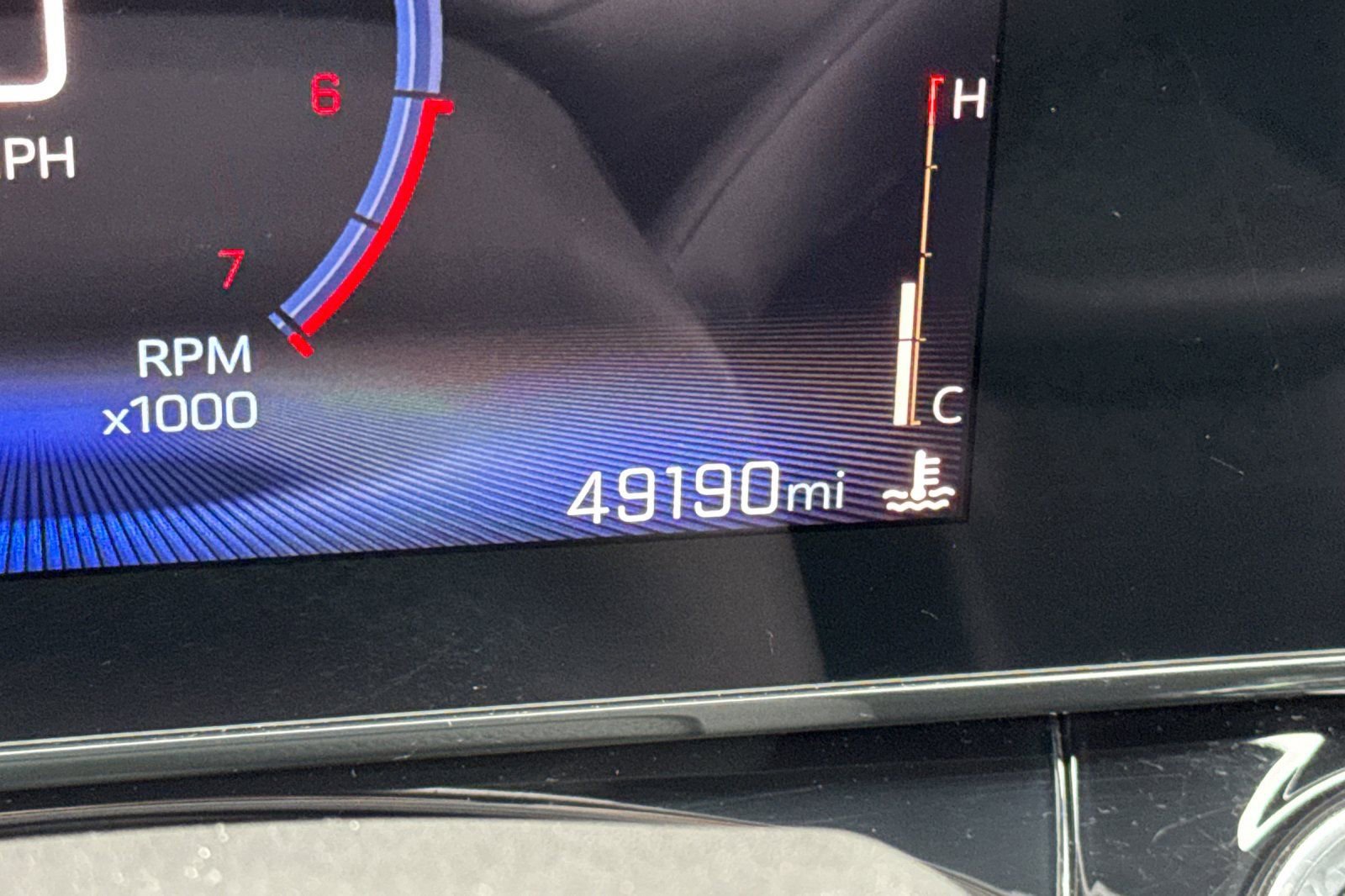 Used 2024 Chevrolet Trax RS w/ Sunroof Package image 28