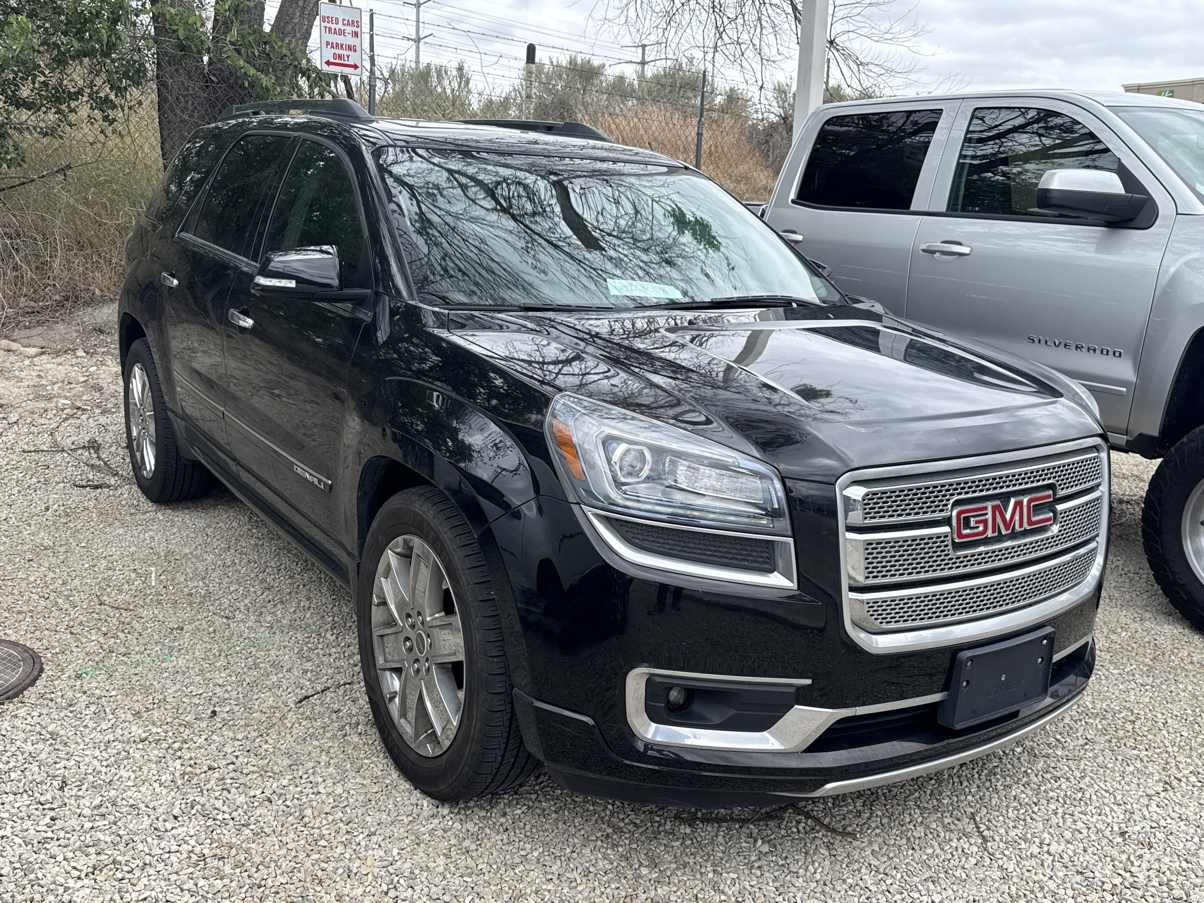 Used 2016 GMC Acadia Denali AWD/4WD image 2