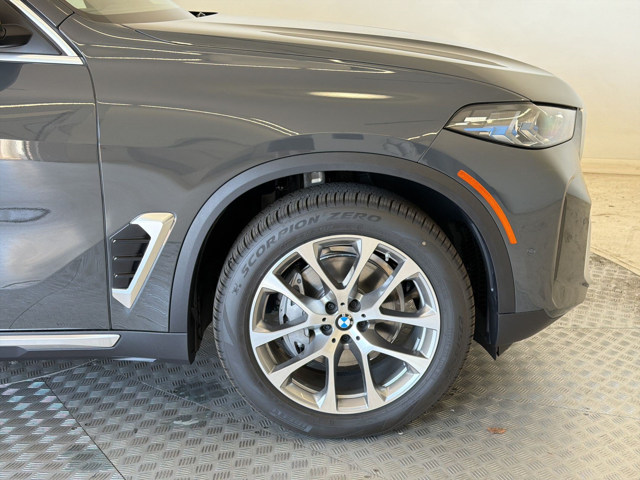 New 2026 BMW X5 xDrive40i AWD/4WD image 12