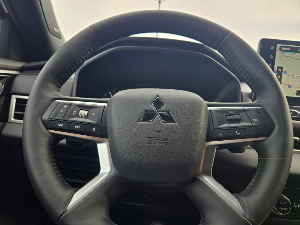 New 2027 Mitsubishi Outlander LE AWD/4WD image 28