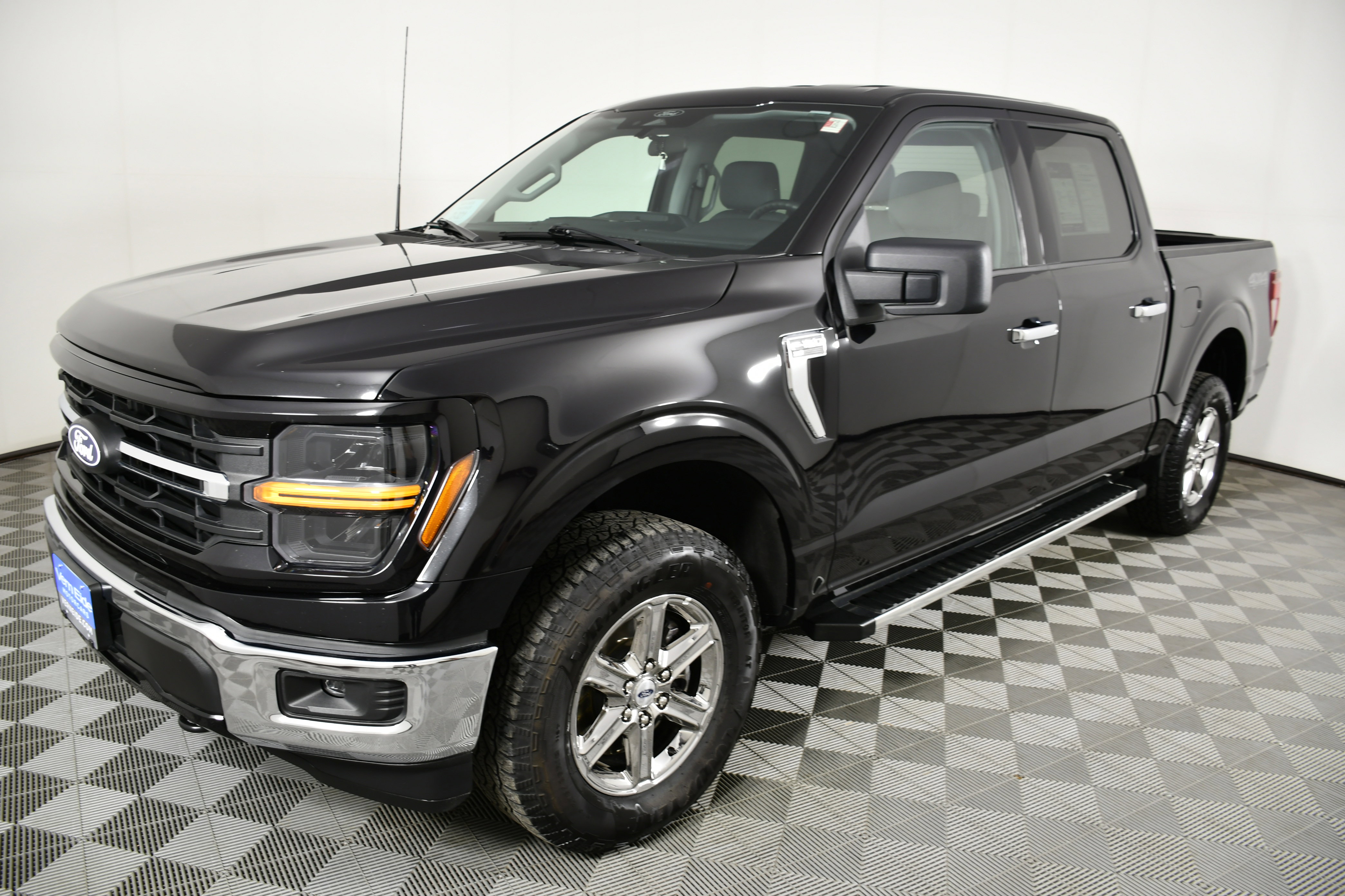 Used 2025 Ford F150 XLT w/ Equipment Group 301A Standard AWD/4WD image 10