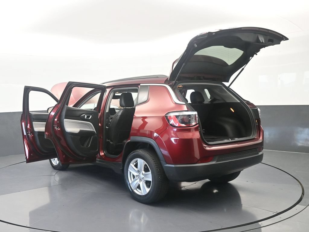 Used 2022 Jeep Compass Latitude AWD/4WD image 69