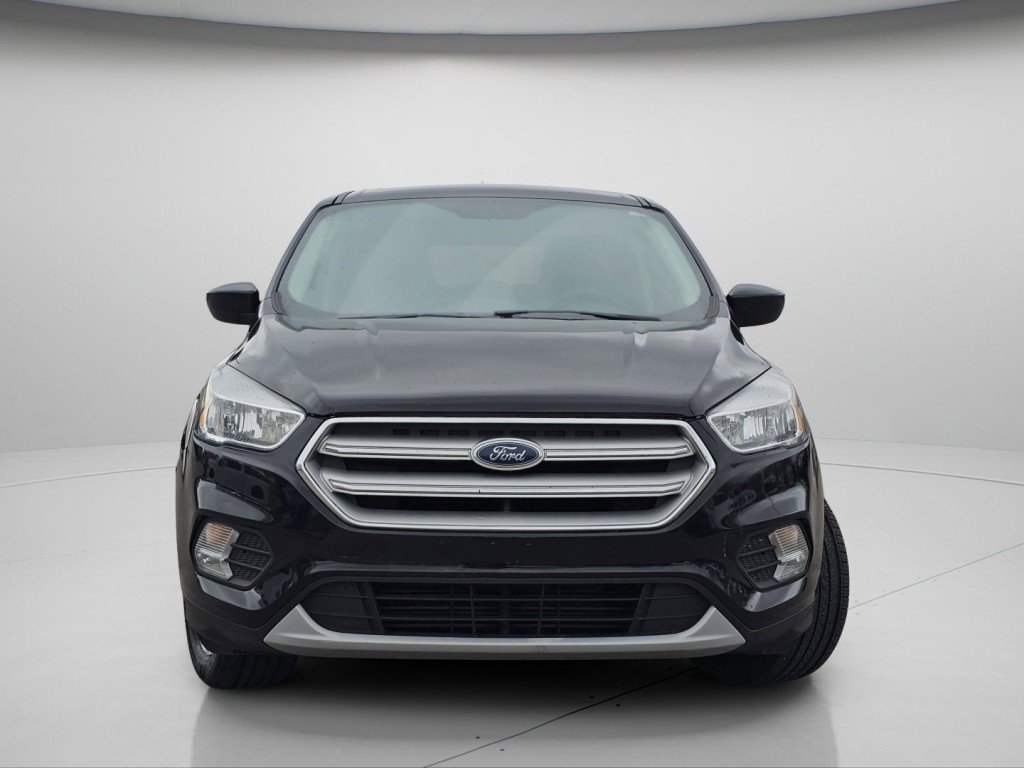 Used 2019 Ford Escape SE image 3