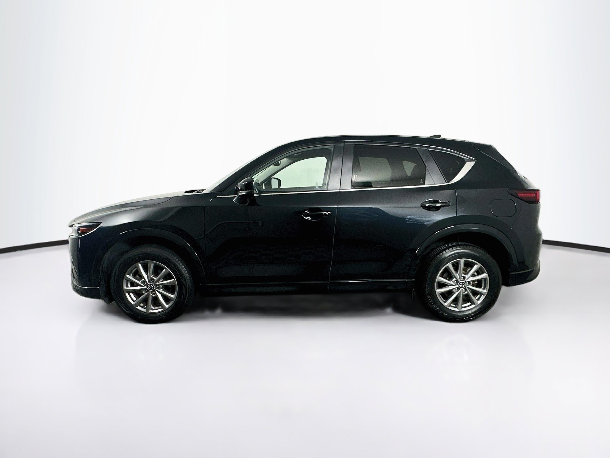 Used 2025 MAZDA CX-5 AWD 2.5 S w/ Preferred Package image 4