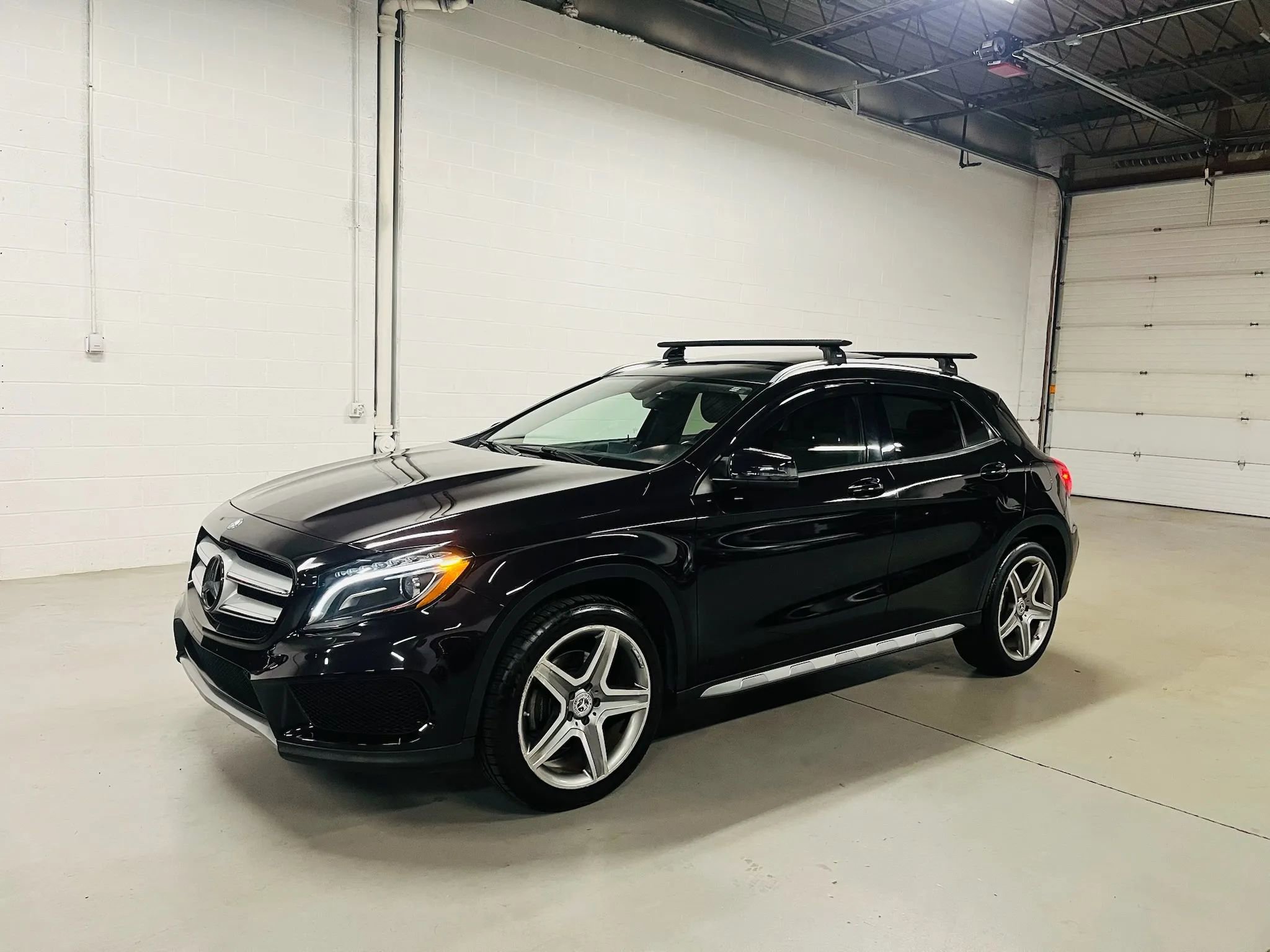 Used 2015 Mercedes-Benz GLA 250 4MATIC image 2