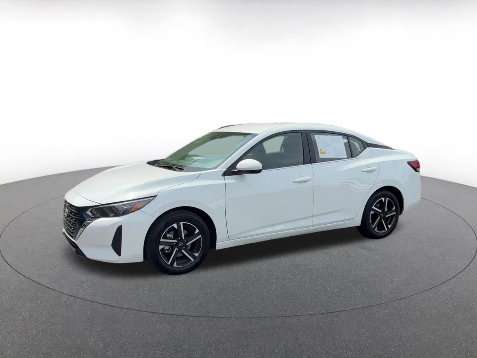 Used 2025 Nissan Sentra SV image 8