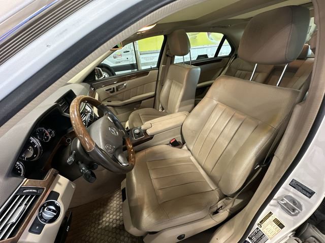 Used 2011 Mercedes-Benz E 550 Sedan image 17