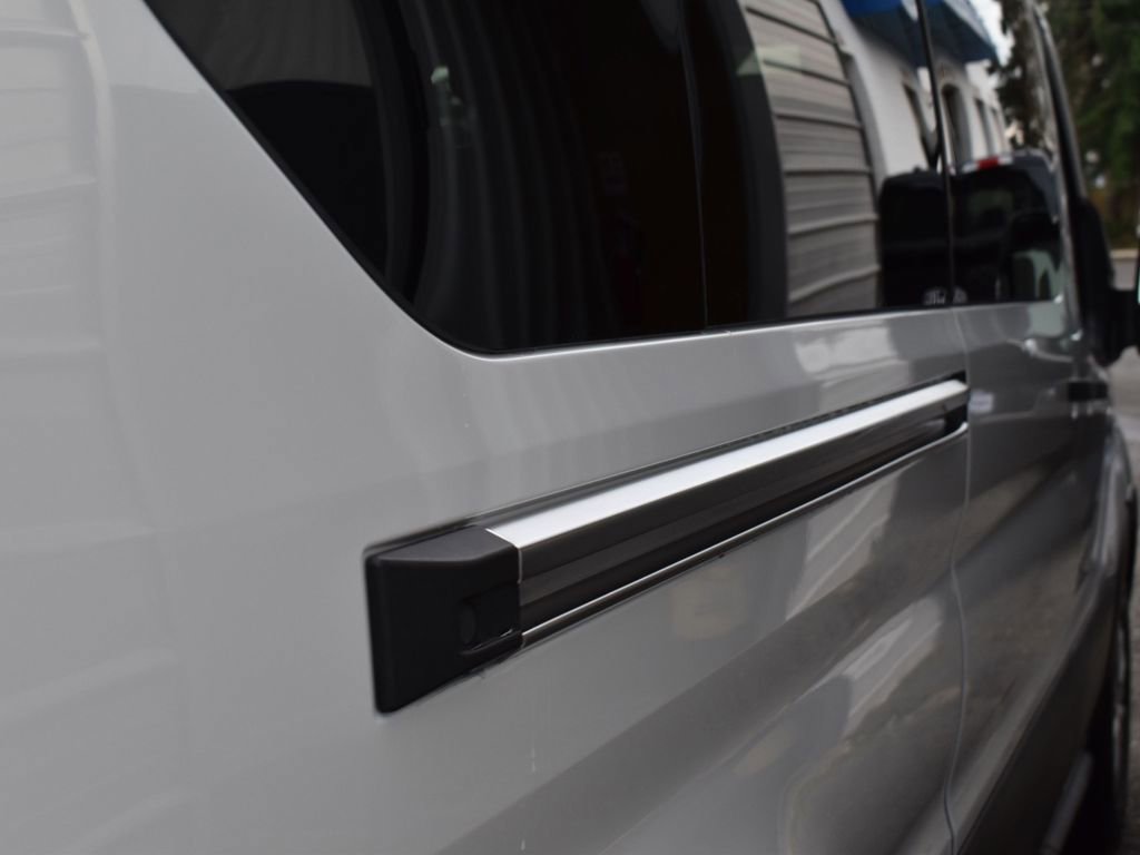 Used 2023 Ford Transit 350 XLT image 12