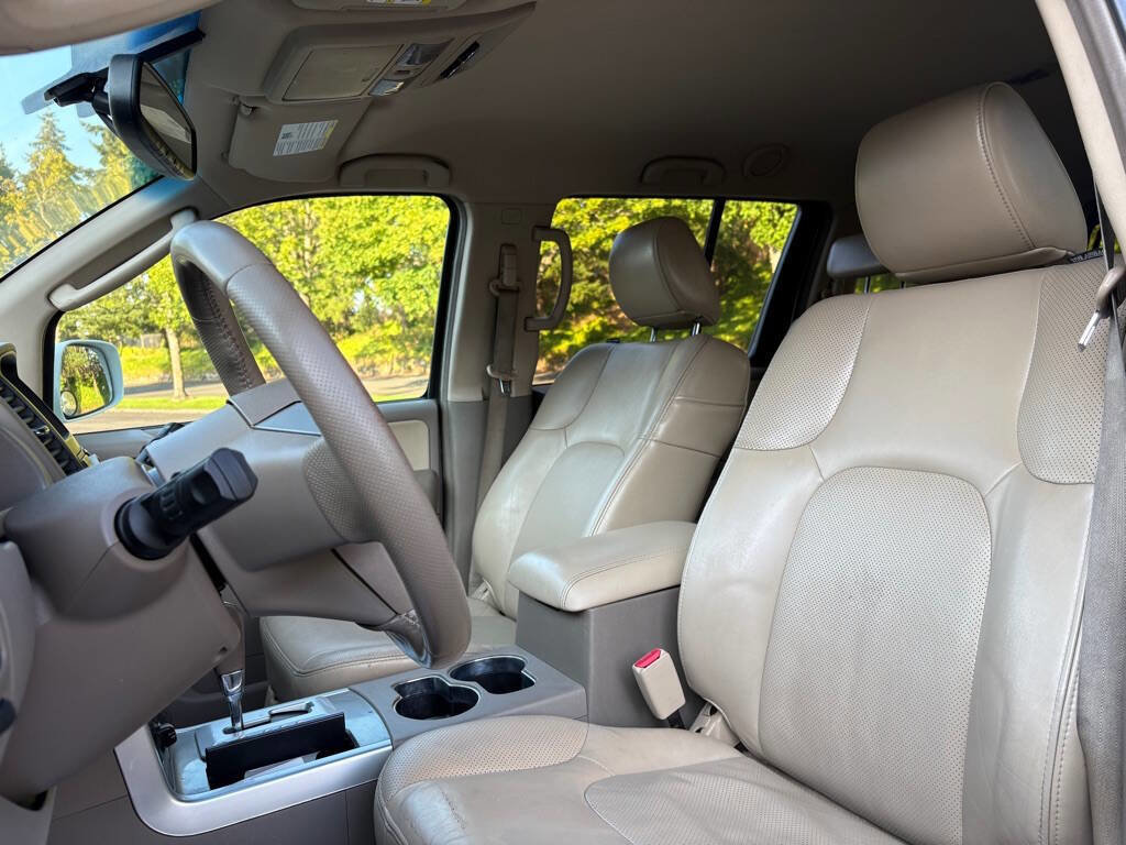 Used 2011 Nissan Pathfinder Silver w/ Protection Pkg image 9