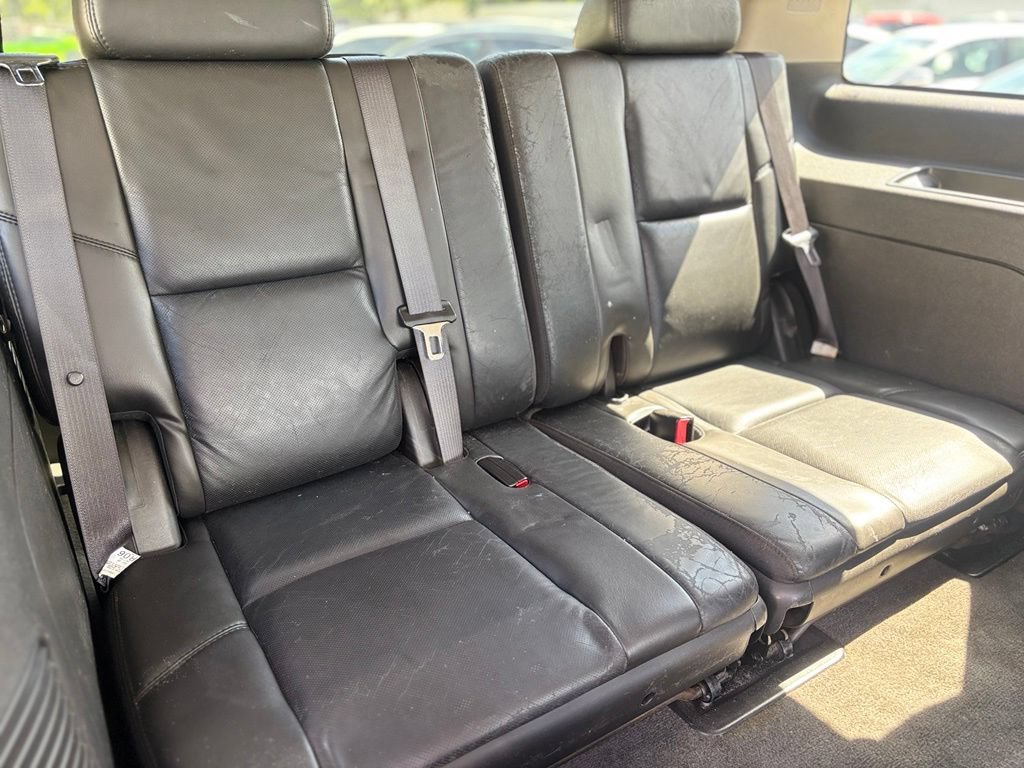 Used 2007 Cadillac Escalade AWD w/ Information Package image 18