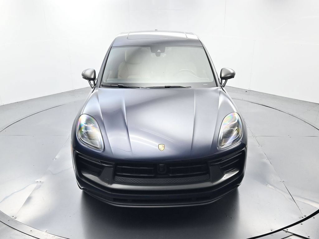 Certified 2023 Porsche Macan Turbo AWD/4WD image 41
