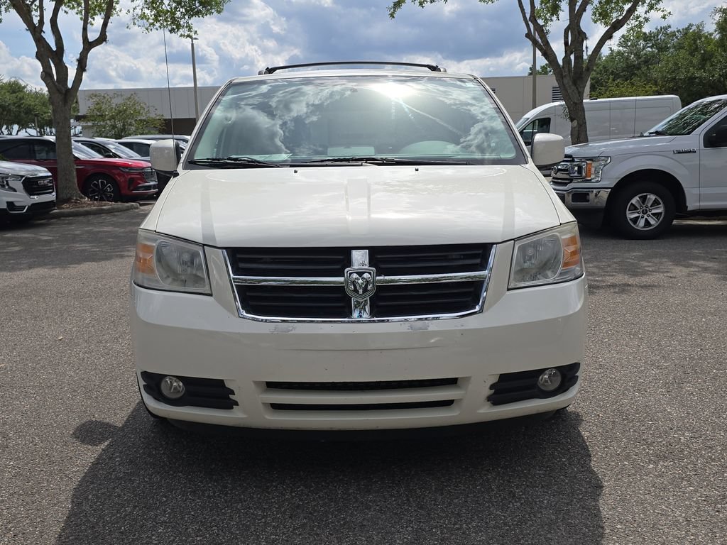 Used 2010 Dodge Grand Caravan SXT FWD image 2