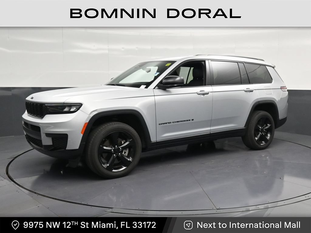 Used 2024 Jeep Grand Cherokee L Laredo AWD/4WD image 1