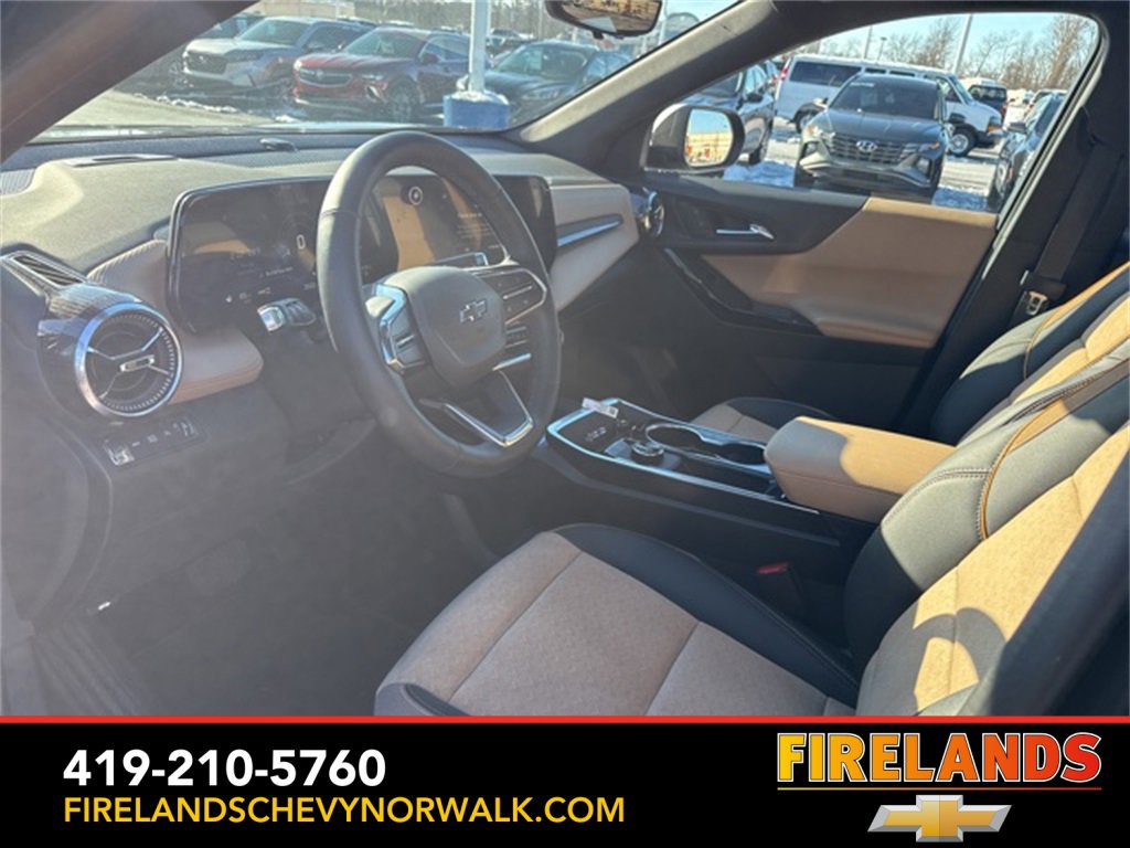 New 2025 Chevrolet Equinox ACTIV w/ Safety and Technology Package image 6