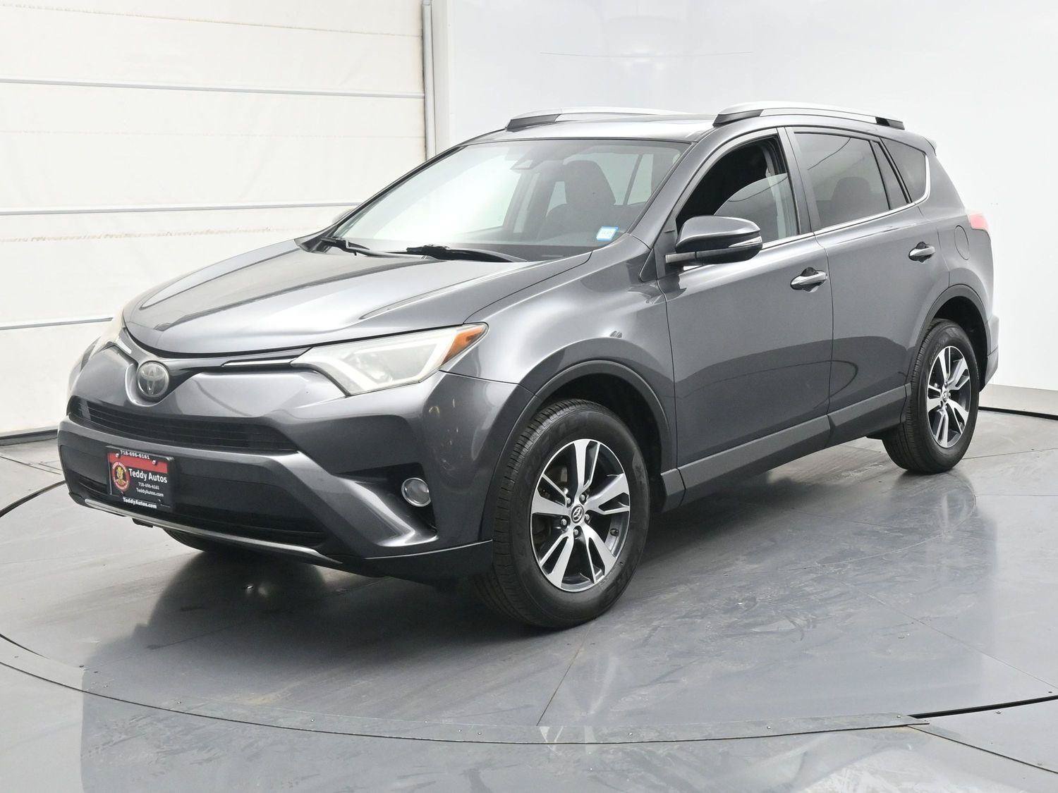 Used 2018 Toyota RAV4 XLE w/ Plus Extra Value Package AWD/4WD video 1