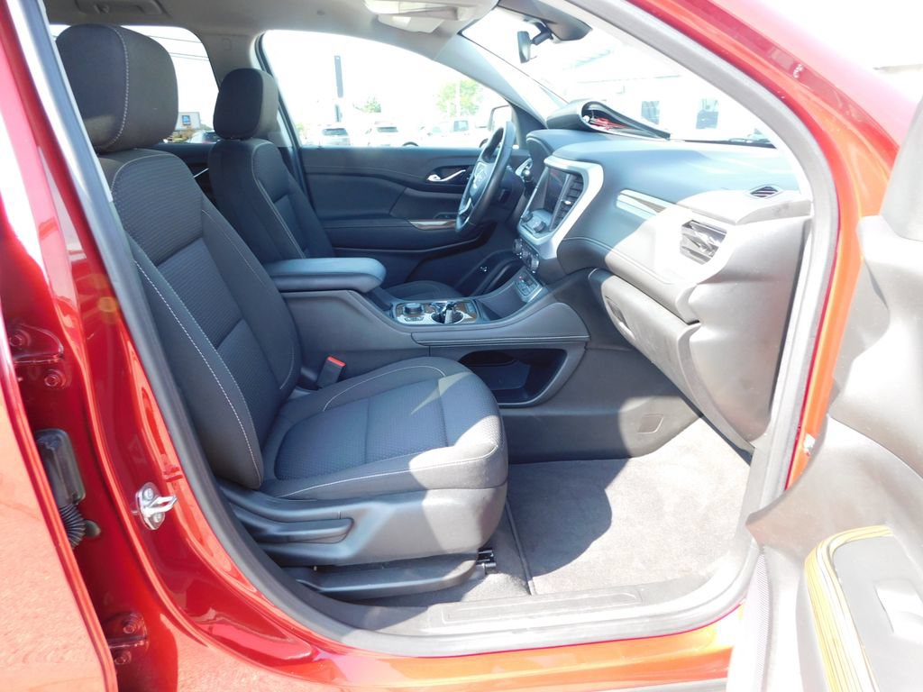 Used 2023 GMC Acadia SLE w/ Driver Convenience Package FWD image 17