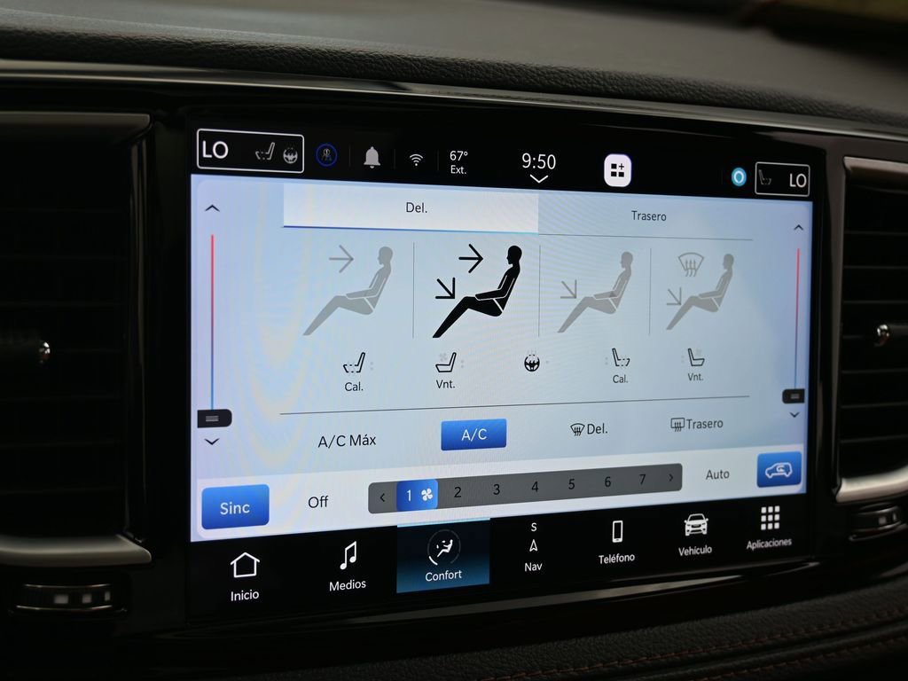 Used 2024 Chrysler Pacifica Pinnacle image 21