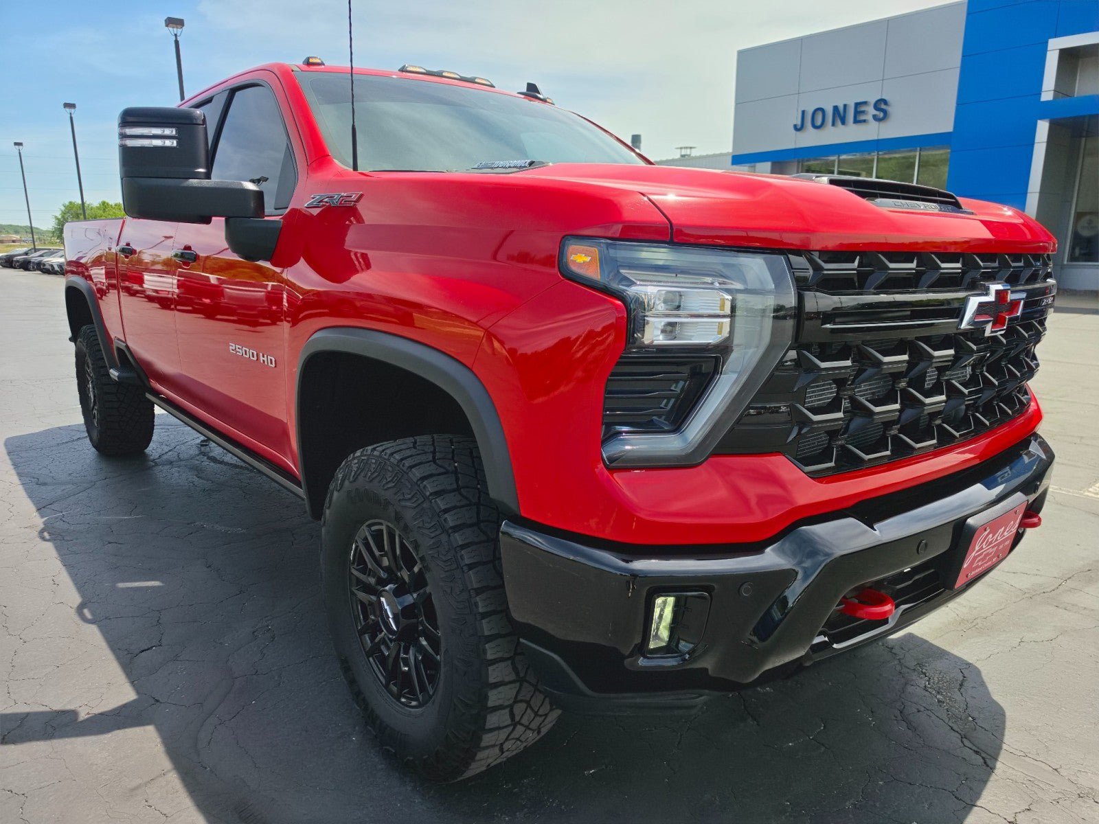 Used 2025 Chevrolet Silverado 2500 ZR2 w/ Technology Package AWD/4WD image 7