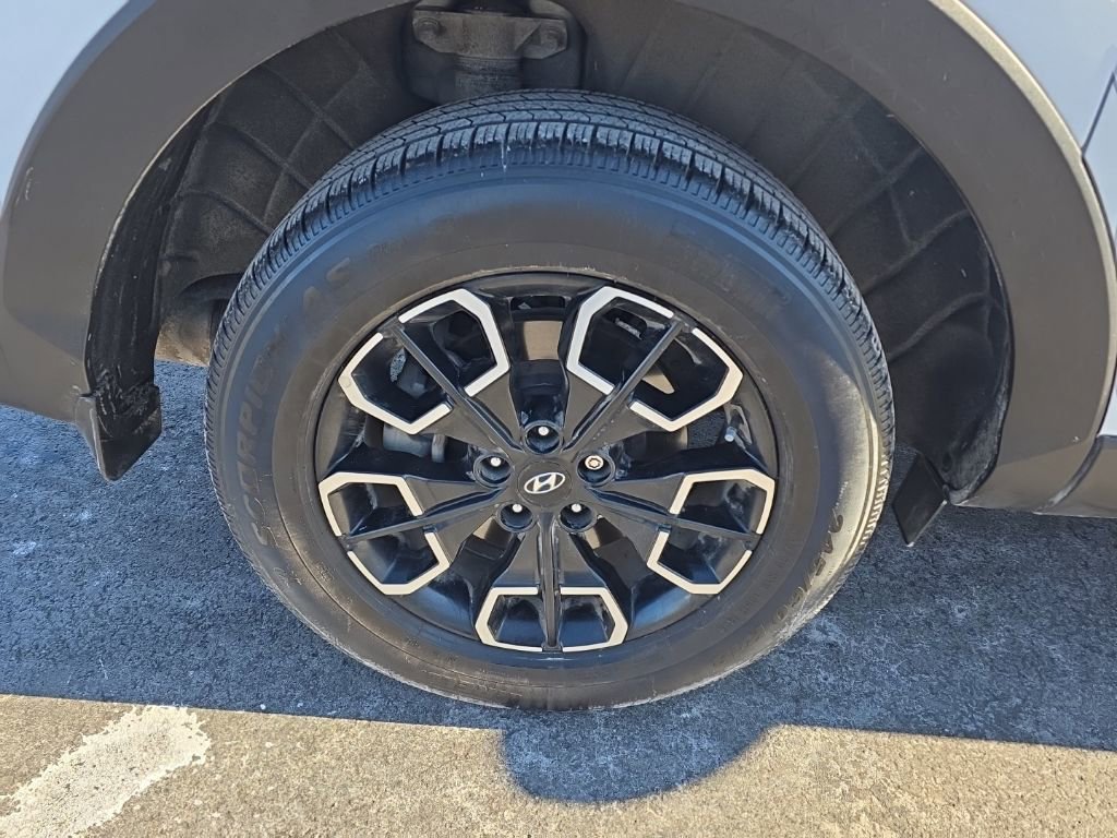Used 2022 Hyundai Santa Cruz SEL image 9