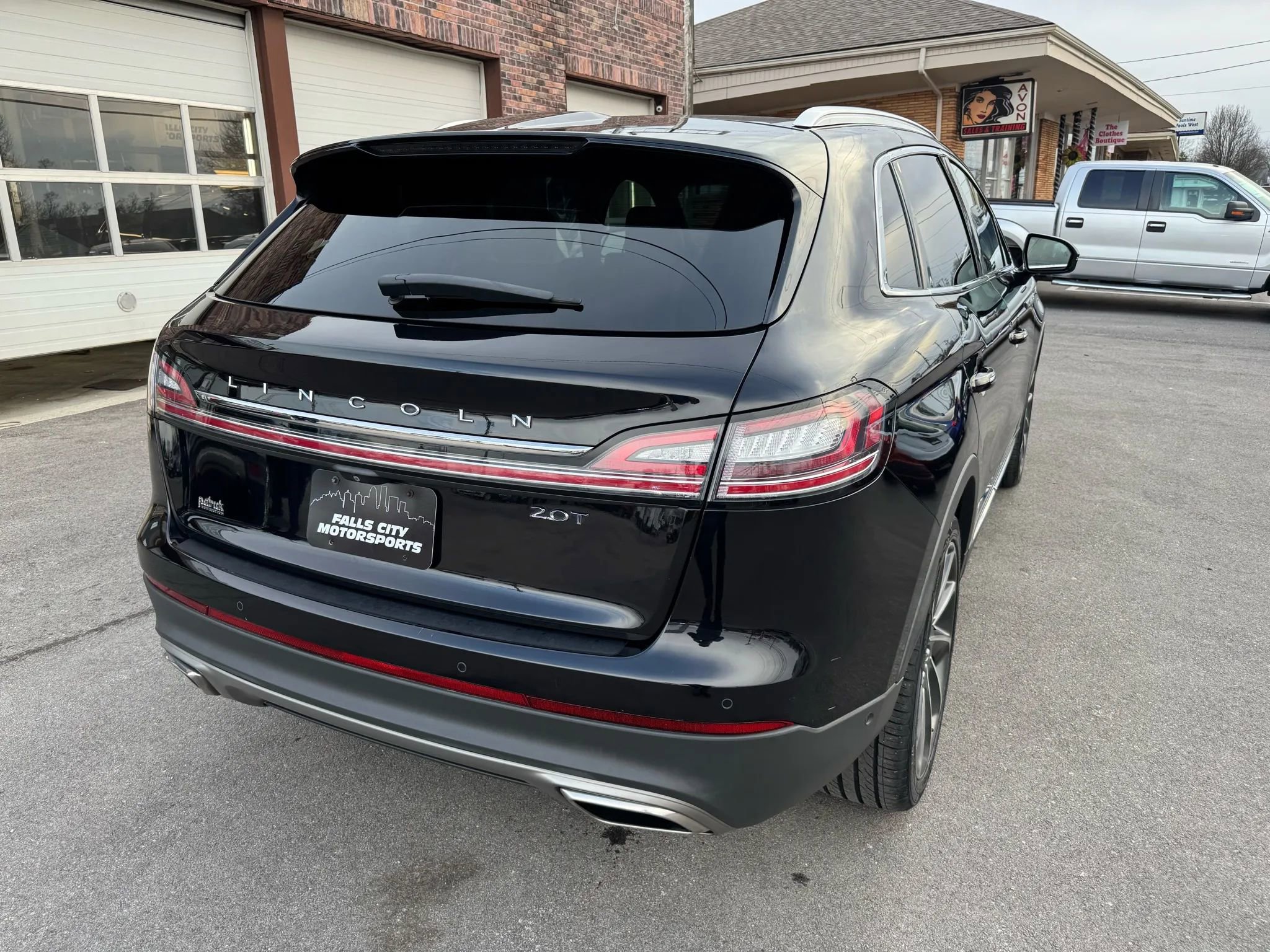 Used 2019 Lincoln Nautilus Reserve image 15