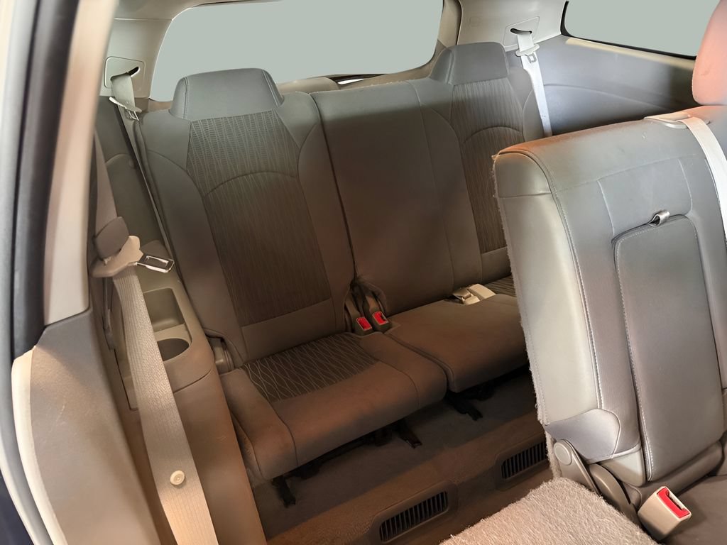 Used 2015 Chevrolet Traverse LS FWD image 30