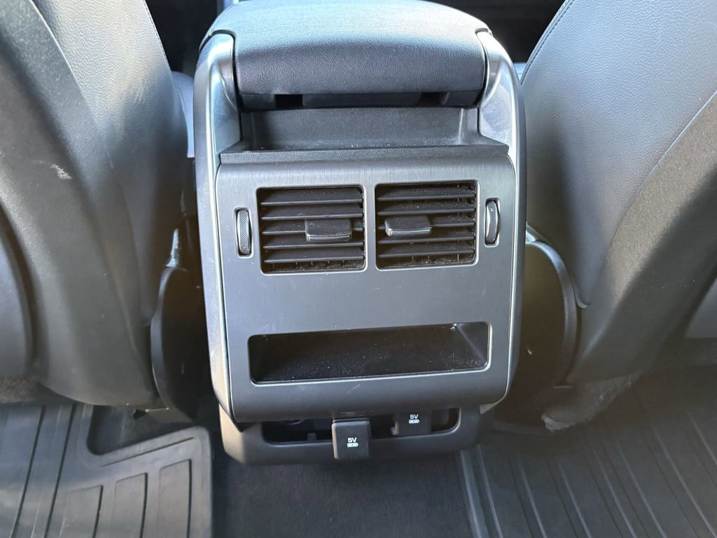 Used 2018 Land Rover Range Rover Sport SE image 24