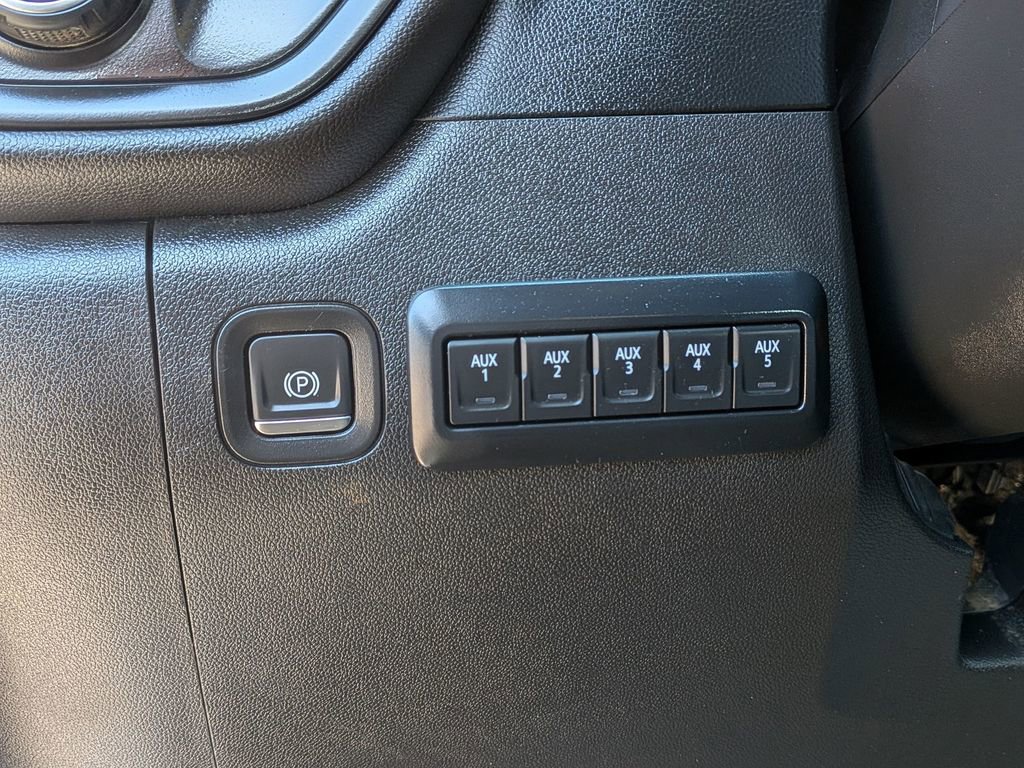 Used 2024 Chevrolet Silverado 3500 W/T w/ WT Fleet Convenience Package image 17