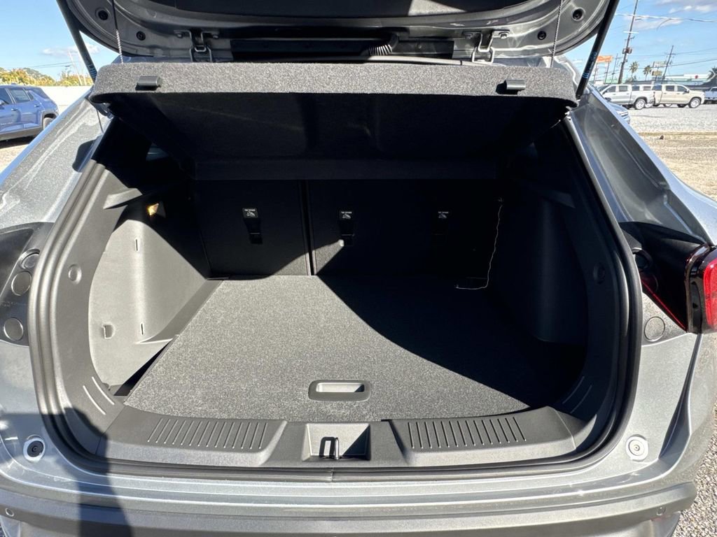 New 2026 Chevrolet Trax RS image 8