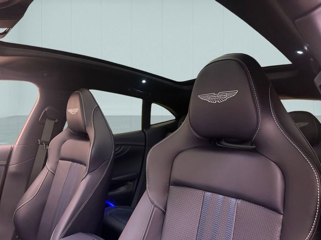 New 2026 Aston Martin DBX 707 image 36