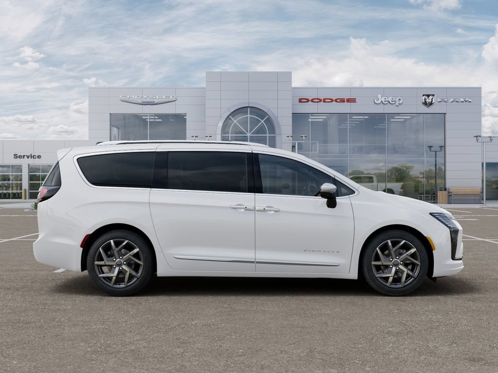 New 2027 Chrysler Pacifica Pinnacle w/ Theater Group FWD image 21