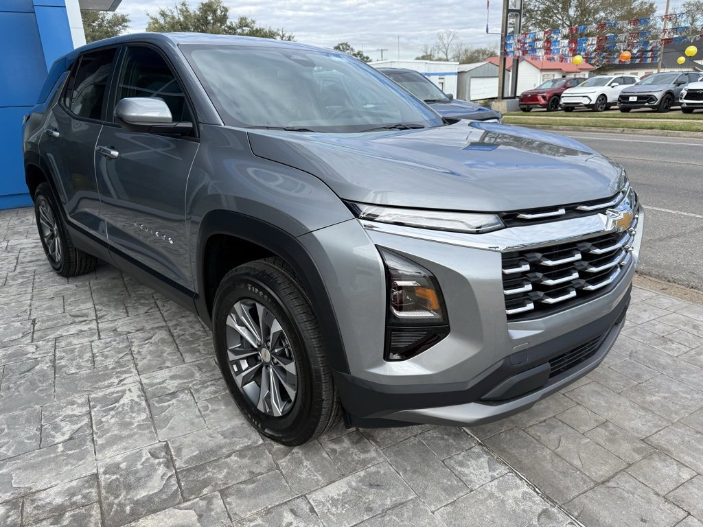 New 2026 Chevrolet Equinox LT w/ LPO, Floor Liner Package image 5