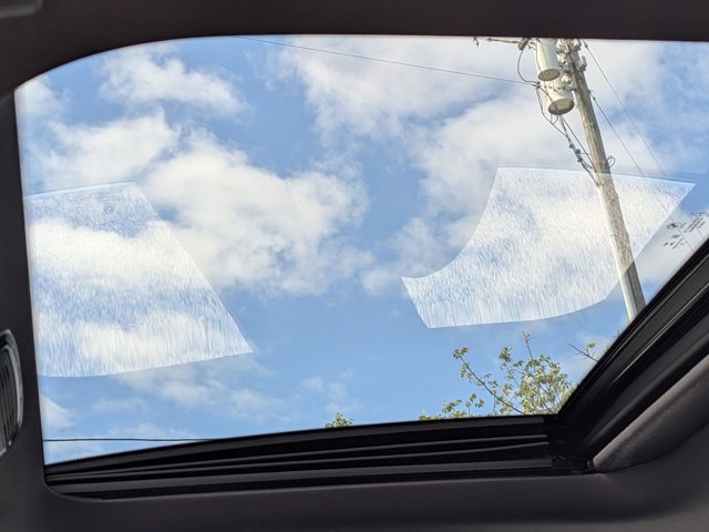 Used 2020 BMW 330i xDrive Sedan w/ Driving Assistance Package image 15