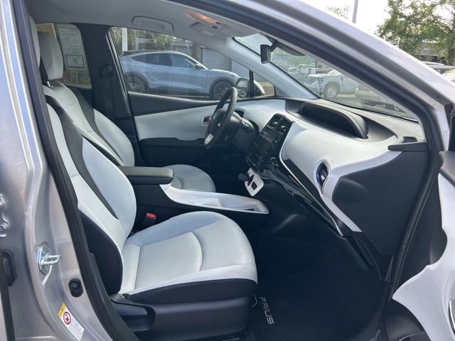 Used 2016 Toyota Prius Four Touring image 15