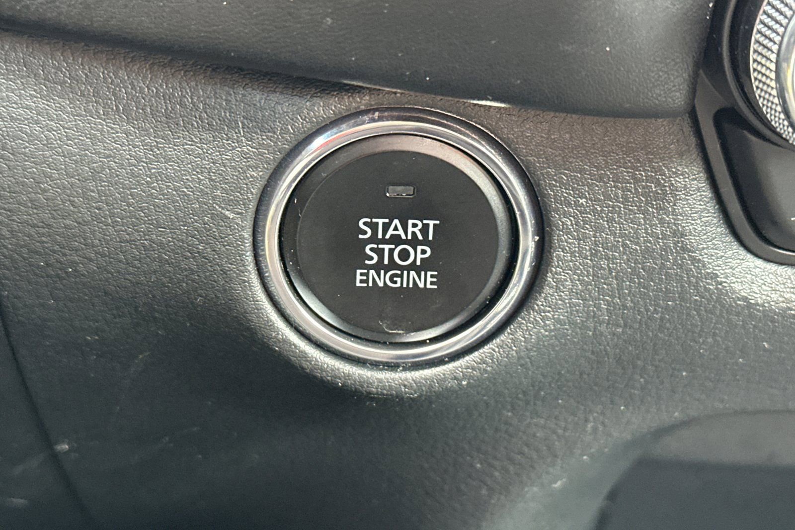 Used 2025 MAZDA CX-50 AWD 2.5 S w/ Premium Plus Pkg image 36